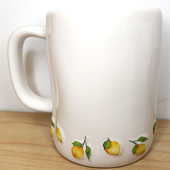 🆕️ Rae Dunn Hello Sunshine Lemon Patterned Mug - Picture 2 of 2